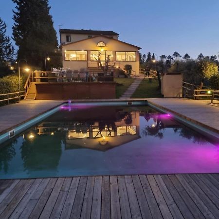 Residence Montevecchio มนโตโปลิอินวัลดาร์โน ภายนอก รูปภาพ