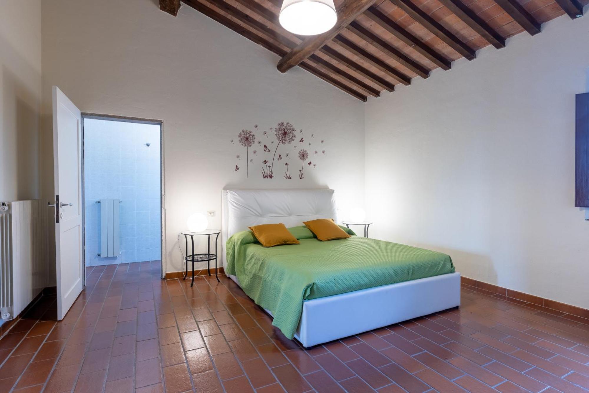 Residence Montevecchio มนโตโปลิอินวัลดาร์โน ภายนอก รูปภาพ