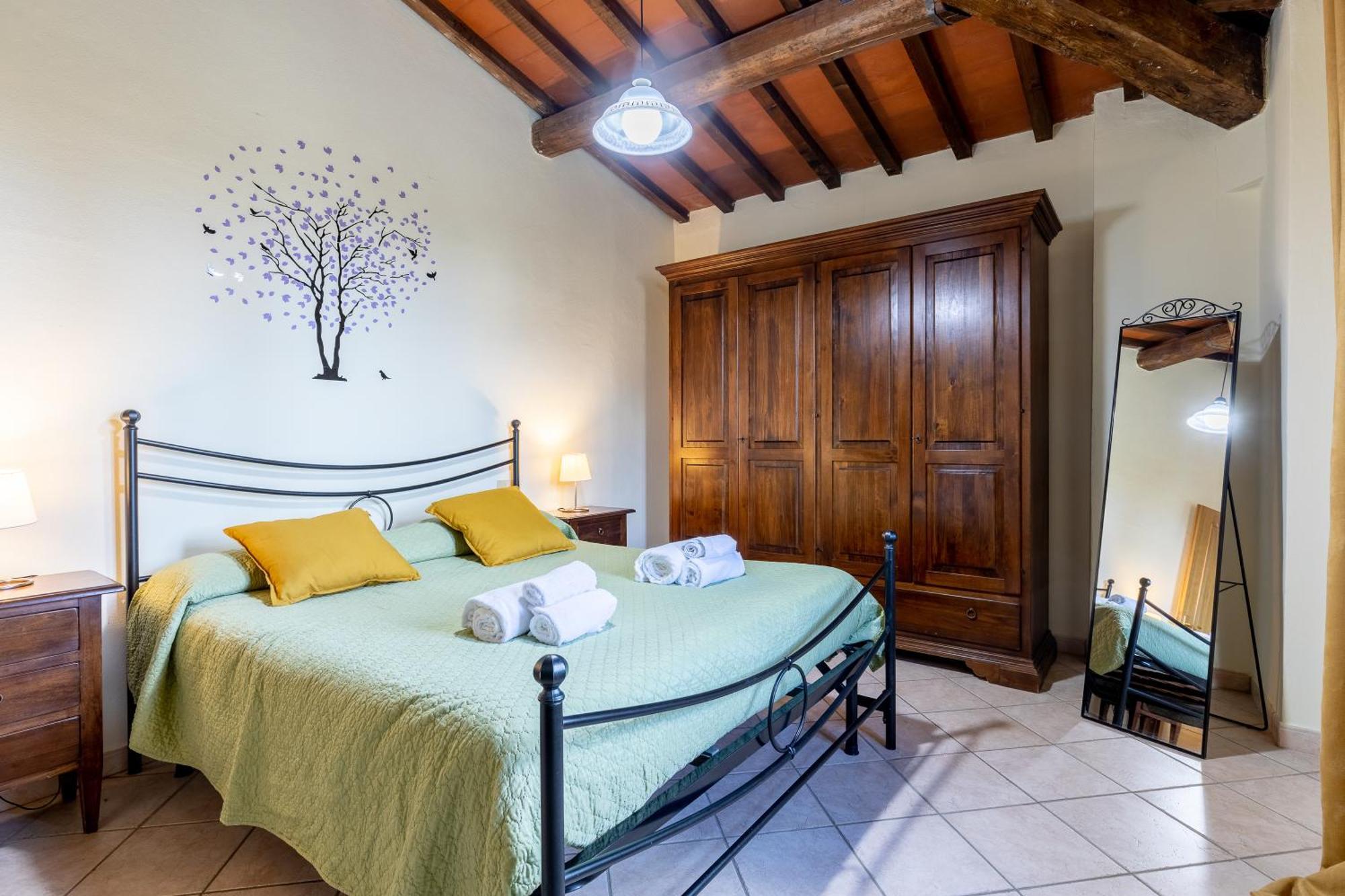 Residence Montevecchio มนโตโปลิอินวัลดาร์โน ภายนอก รูปภาพ