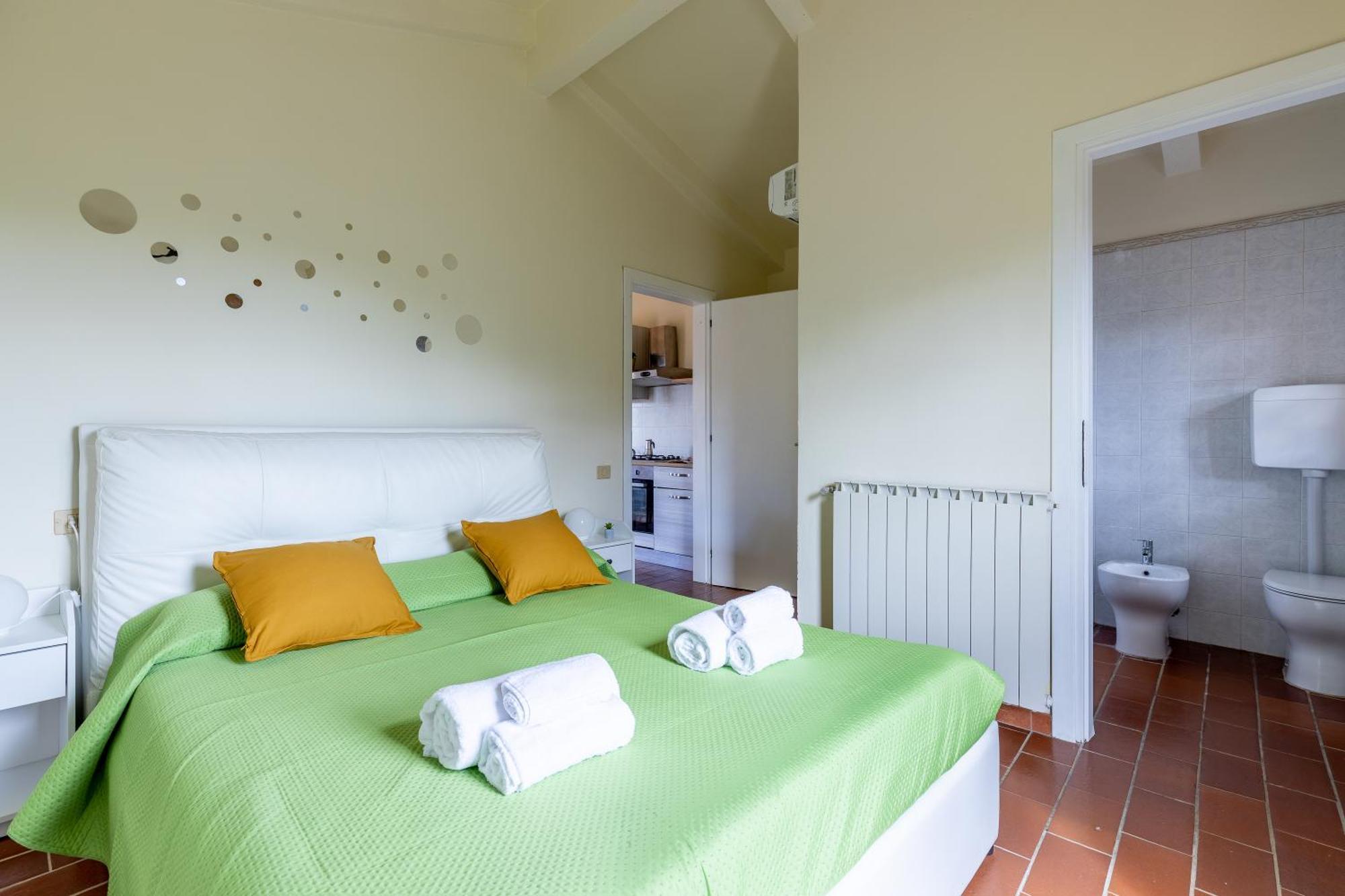 Residence Montevecchio มนโตโปลิอินวัลดาร์โน ภายนอก รูปภาพ