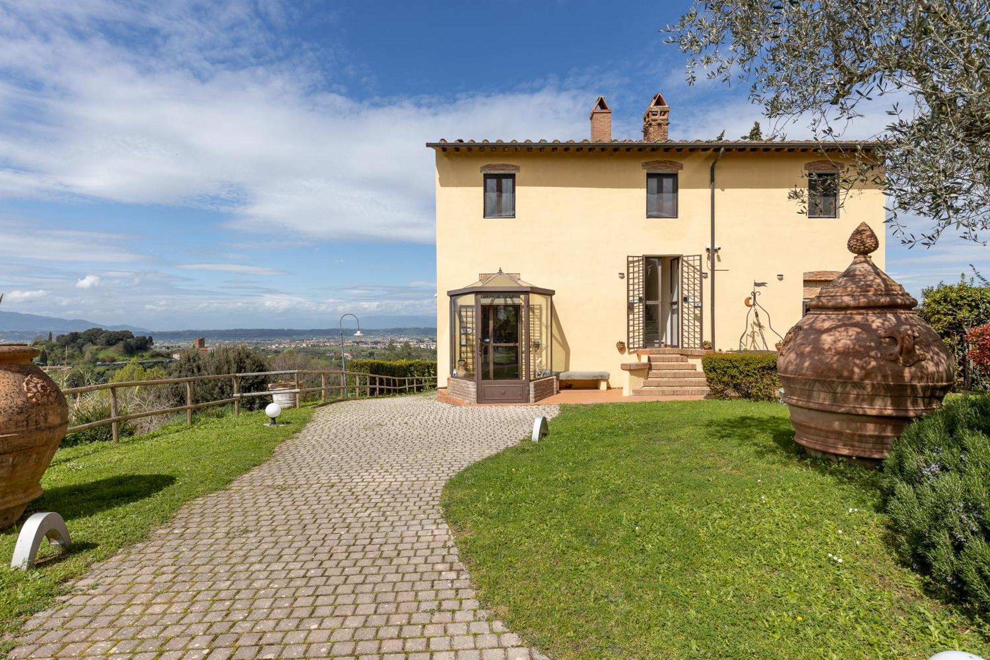 Residence Montevecchio มนโตโปลิอินวัลดาร์โน ภายนอก รูปภาพ